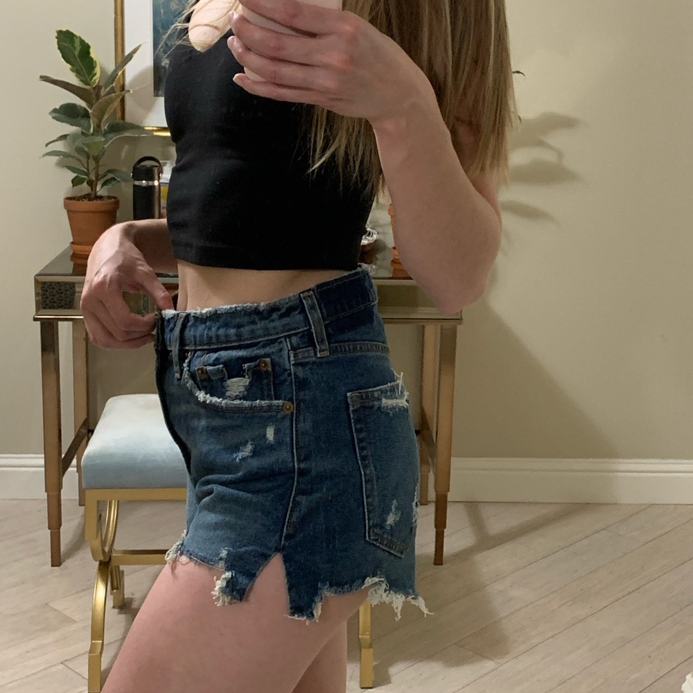 Abercrombie Mom Short 28” Waist